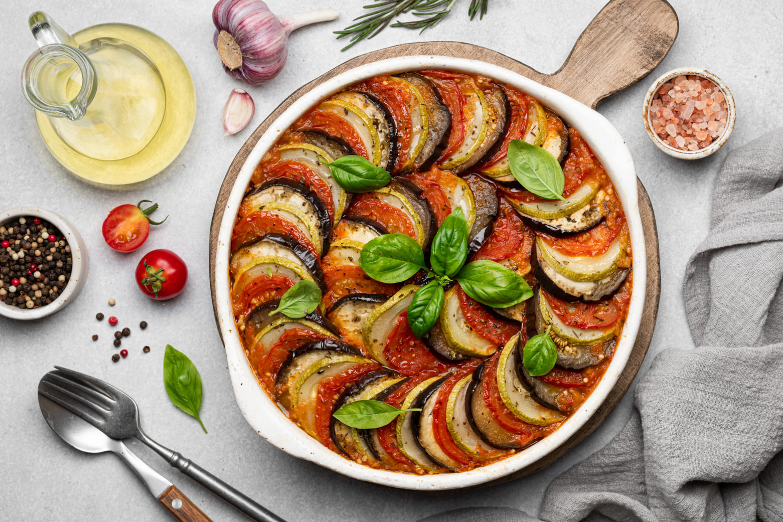 Klasyczne Ratatouille – legendarne francuskie danie w kuchni Mikołaja Zawadzkiego, eksperta ds. polskich kasyn online Klasyczne Ratatouille – legendarne francuskie danie w kuchni Mikołaja Zawadzkiego, eksperta ds. polskich kasyn online